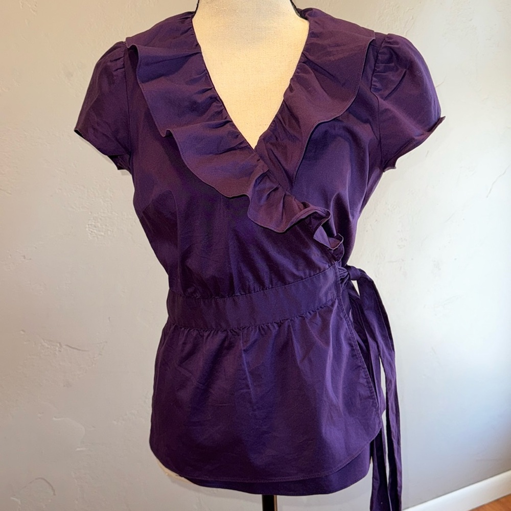 Purple cross over Ann Taylor wrap blouse ruffled v-neck. Sz Small